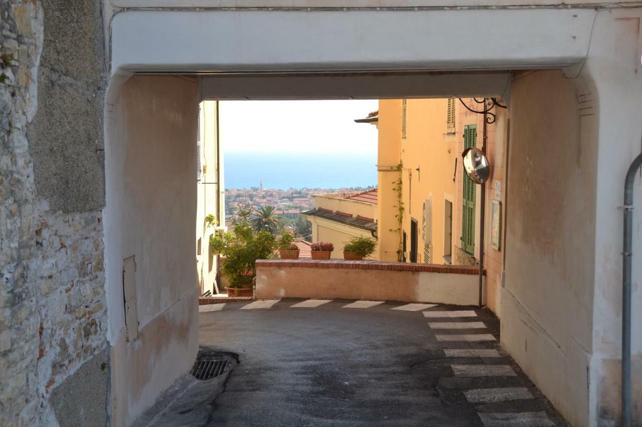 La Casa Del Prussiano Apartment Diano Castello Bagian luar foto