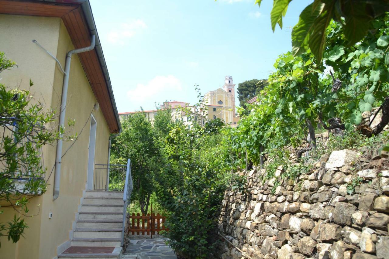 La Casa Del Prussiano Apartment Diano Castello Bagian luar foto